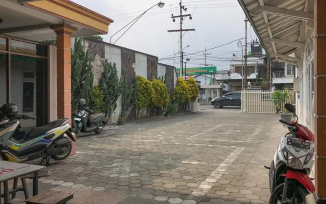 RedDoorz Syariah @ Janti Malang