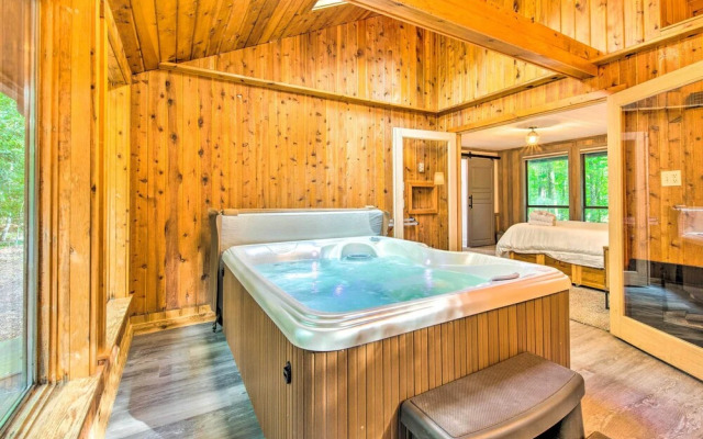 Pet-friendly Pocono Pines Rental w/ Hot Tub!