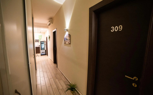 B&B Metropolitan