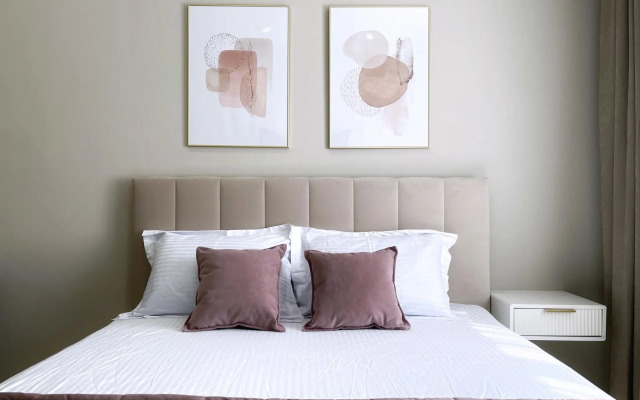 STATUS (Статус) на улице Степана Повха