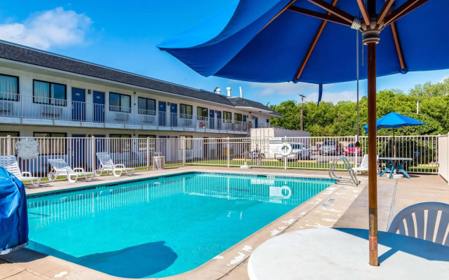 Motel 6 Bellmead, TX - Waco