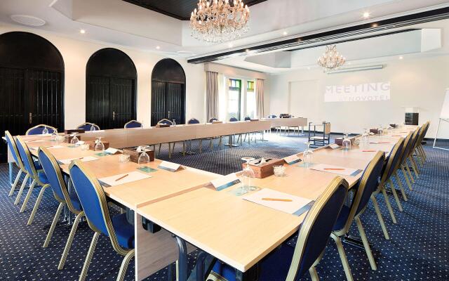 Novotel Bahrain Al Dana Resort