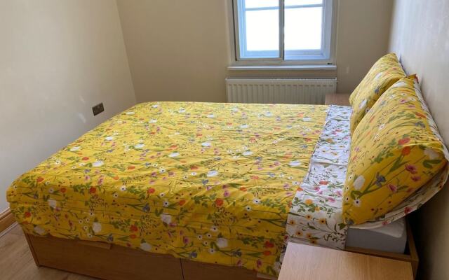 The Covent Garden Gem - Modern, Clean Propee