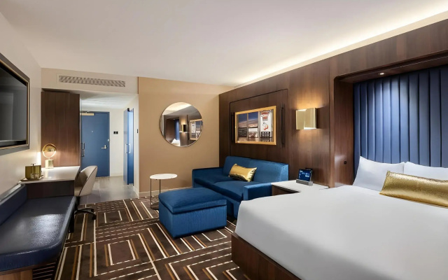 Circa Resort & Casino – Adults Only - Image 3