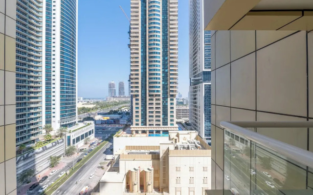 Upgraded 1BR in Marina - Calming Views