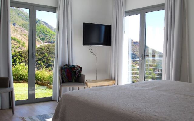 Waterfront Villa Las Golondrinas
