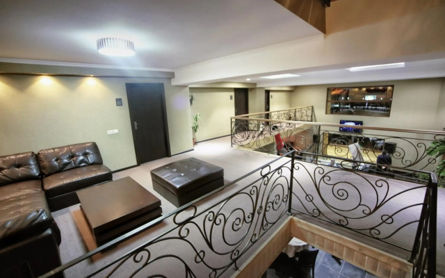 Good Aura Hotel