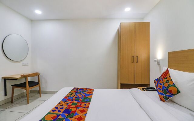 Fabhotel Vanilla