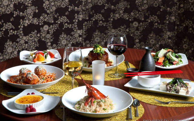 Holiday Inn Chicago Dwtn - Wolf Point