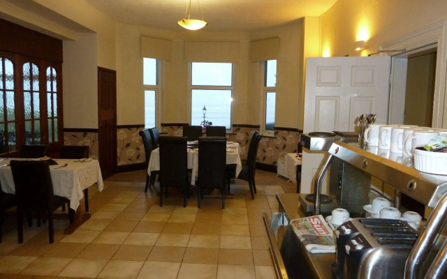 Bailey Ground Hotel