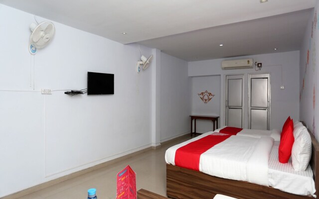 The Palms Resort By OYO Rooms