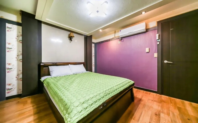 Ulleung Hwangje Hotel