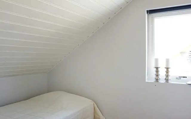 6 Person Holiday Home in Stromstad