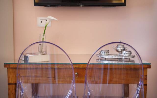 Saint George's House