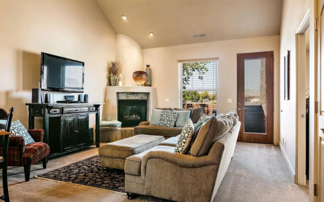 Getaway at Green Valley #202 by RedAwning, St. George