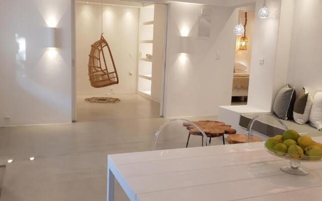 Modern House near Parikia with 3 bedrooms & 2 bath