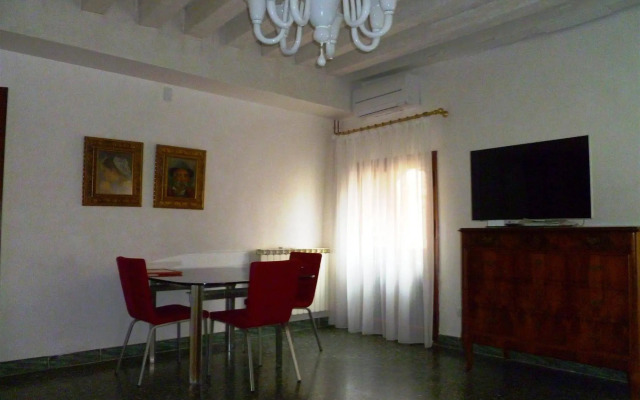 VeniceIN Apartments