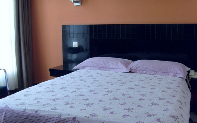 Home Inn Selected Shanghai North Bund – Guest Rooms – Shanghai