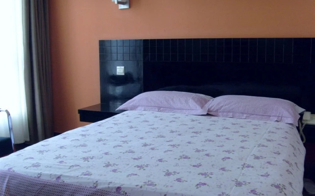 Motel 168 Huoshan