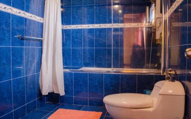Hostal Alabalti