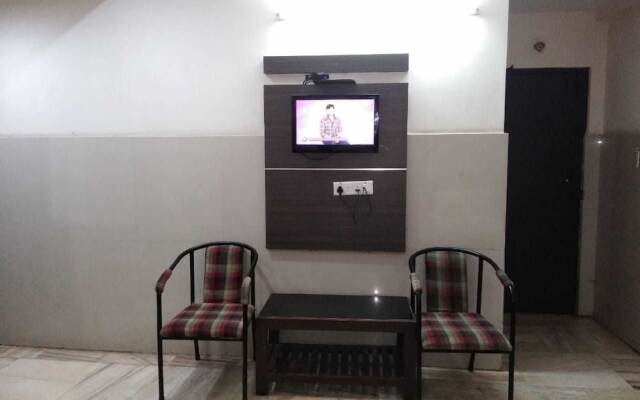 Fabhotel Sai National
