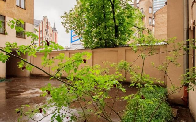 Brivibas House Design Apartments In City Center