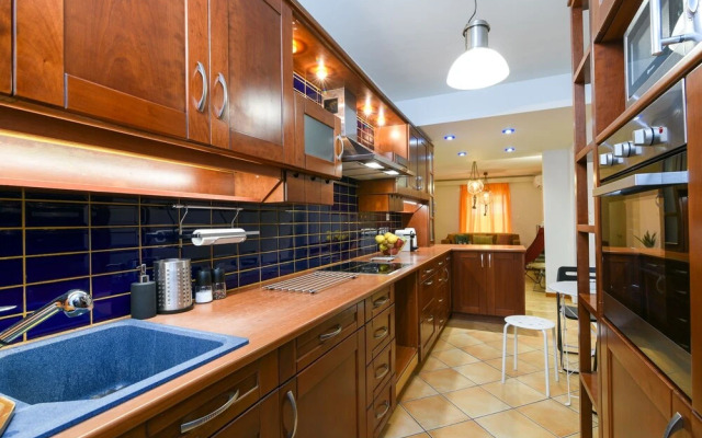 A Diamont of 140 m2 Apt