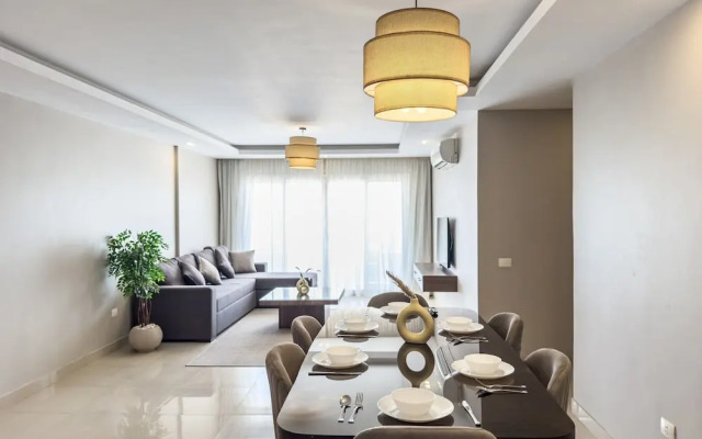 Flattering 2bdr - 5 min to Airport