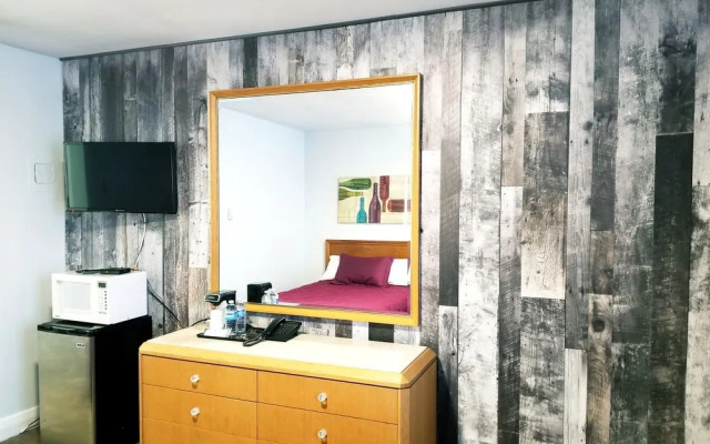 Hotel Port Colborne ON