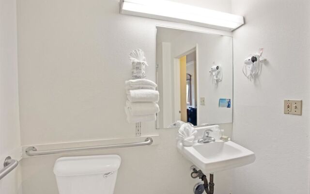 Super 8 Motel - Hollywood LA Area