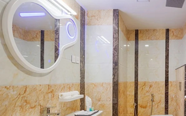 Hotel Lance International