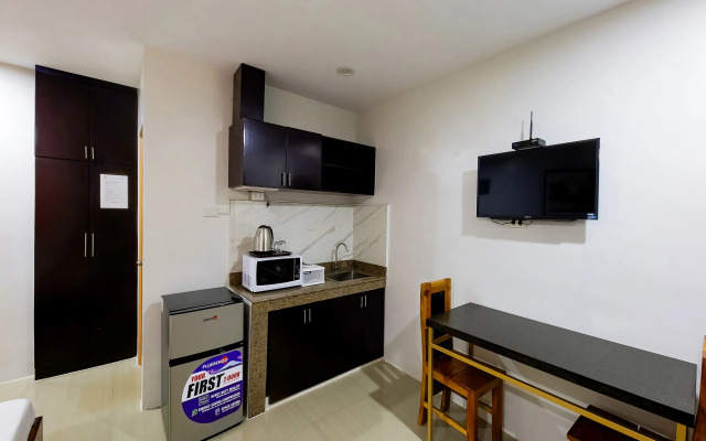 OYO 793 Dg Budget Hotel