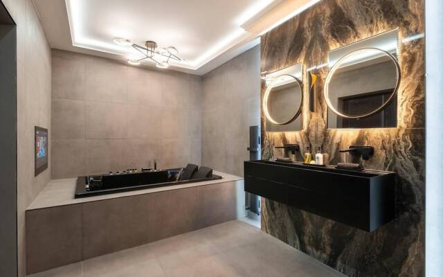 Luxury West End Oasis - Lux Spa Bath - Romantic