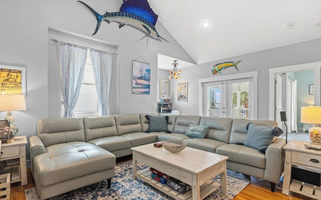 Seafoam Beautiful 3BR Home With Heated Private Pool - 4 Min Walk to Beach!