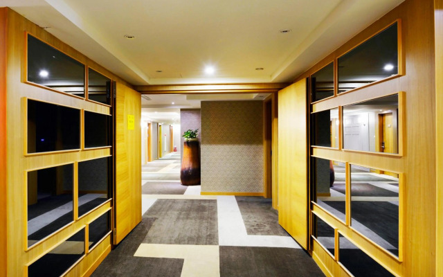 Apollo Hotel