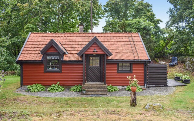 Beautiful Home in Asarum With