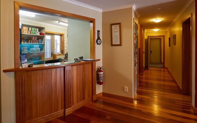 Aoraki Mount Cook Alpine Lodge