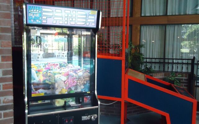 Magnuson Grand Hotel and Conference Center