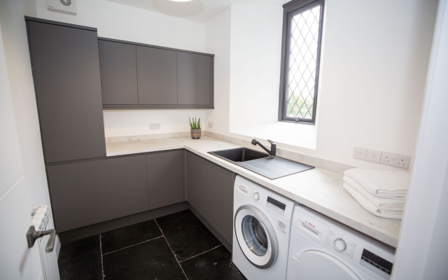 Stunning 3 Bed Converted Village Hall
