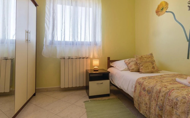 Stunning Apartment in Porec With Wifi and 2 Bedrooms - Apartment in Porec - Photo 2