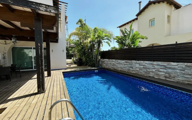21 ATR - Stay Thalassa Villa