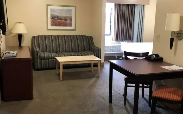 Ashley Quarters Hotel Cincinnati Airport