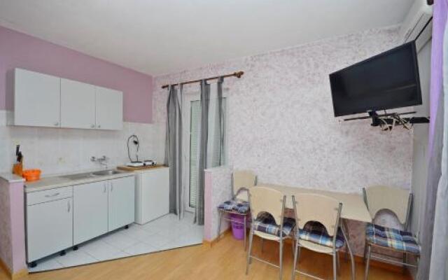 Apartment and Rooms Ivana