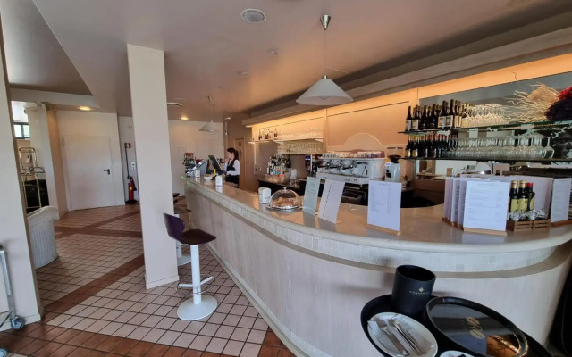 Le Terrazze Sul Lago Residence & Hotel