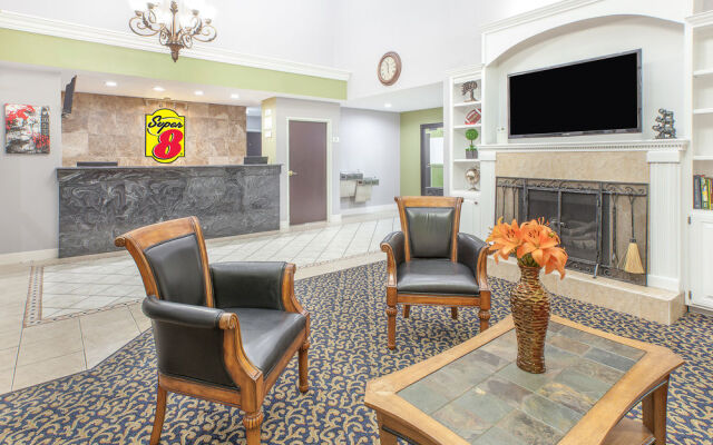 Super 8 Lowell/Bentonville/Rogers Area