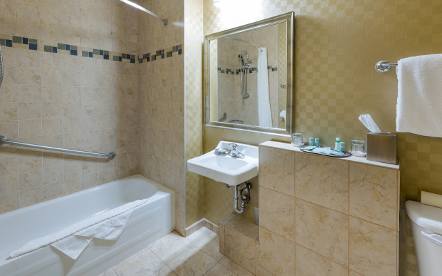 Best Western Sunrise Inn & Suites