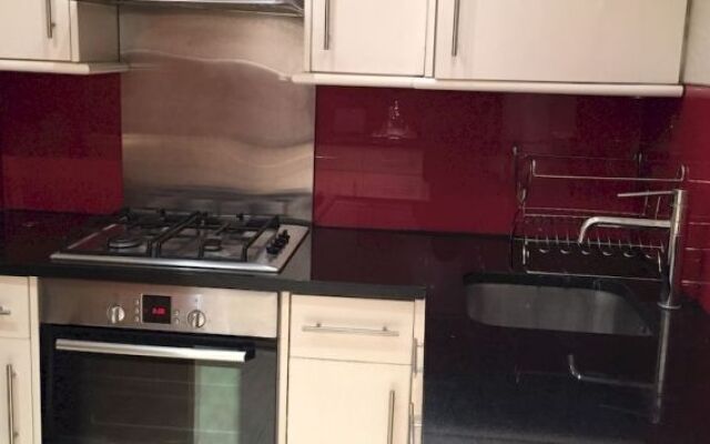 LVE- Knightsbridge Apartments