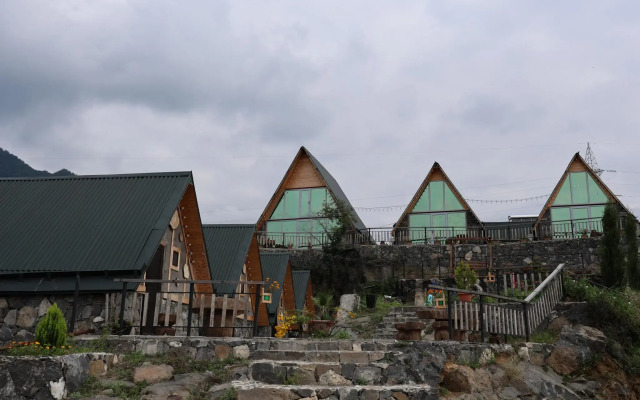 Kayanberd Resort