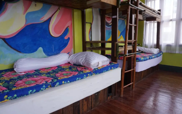 Hug at Home - Hostel