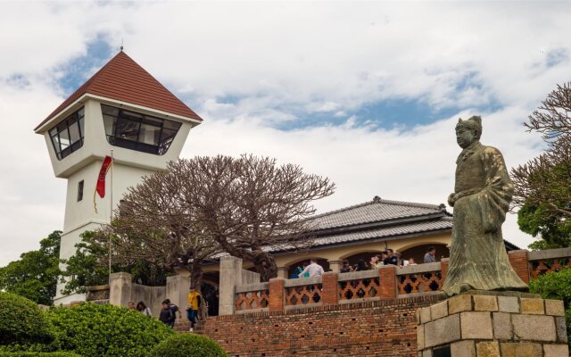 Chiu House